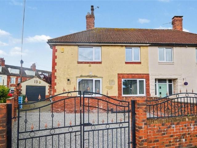 2 bedroom semi detached house for sale