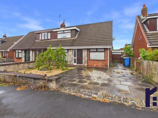 2 bedroom semi detached house for sale