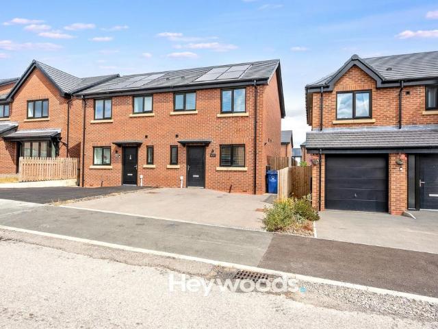 2 bedroom semi detached house for sale