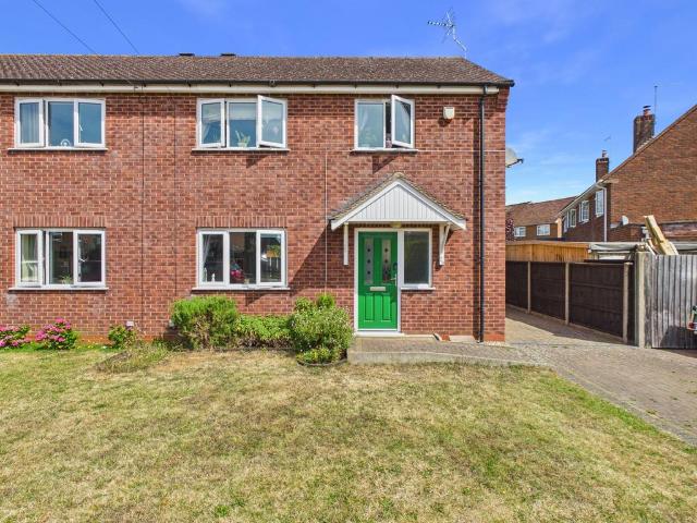 2 bedroom semi detached house for sale