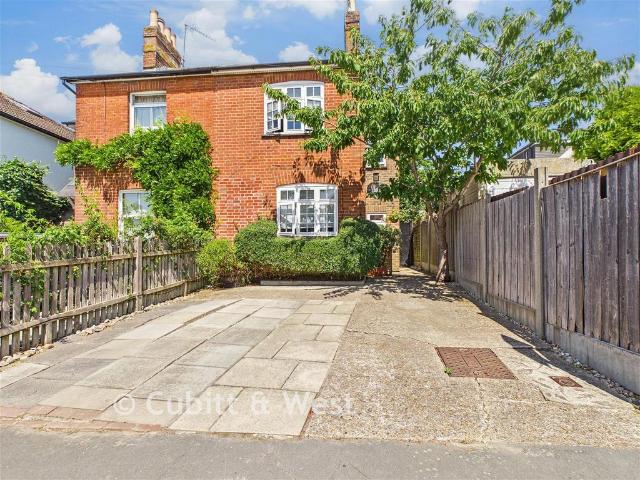 2 bedroom semi detached house for sale