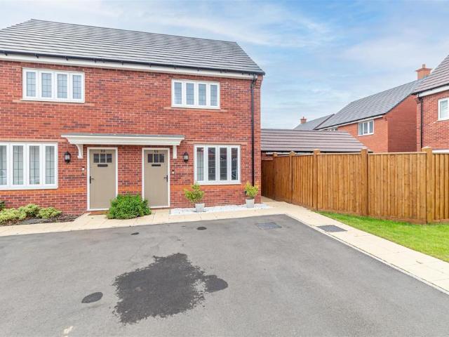 2 bedroom semi detached house for sale
