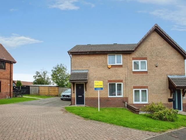 2 bedroom semi detached house for sale