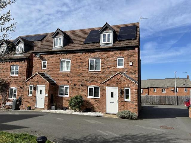2 bedroom semi detached house for sale