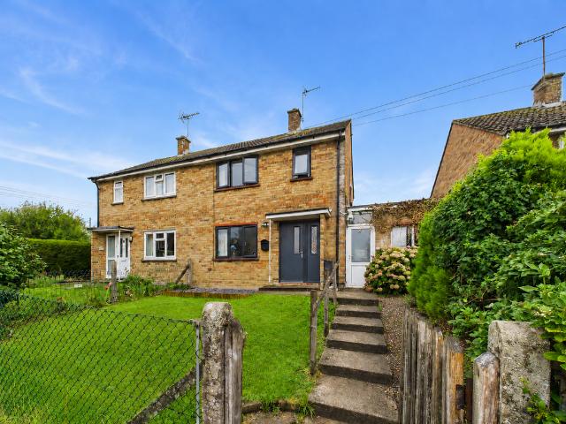 2 bedroom semi detached house for sale