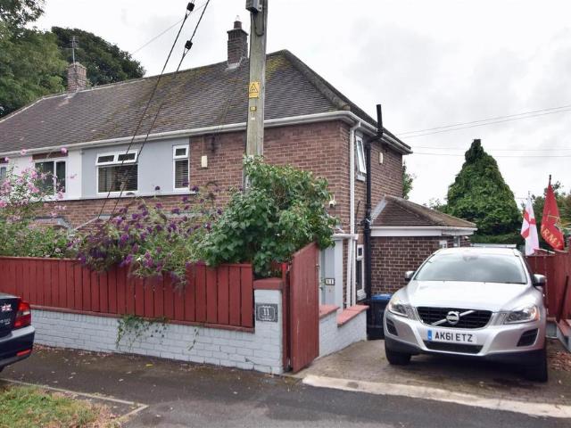 2 bedroom semi detached house for sale