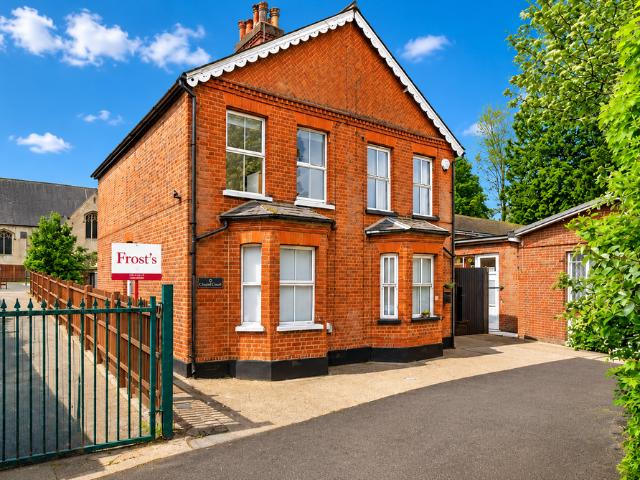 2 bedroom semi detached house for sale