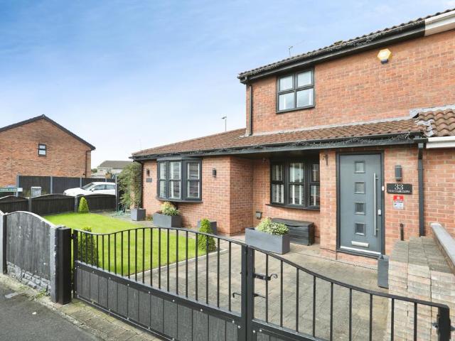 2 bedroom semi detached house for sale