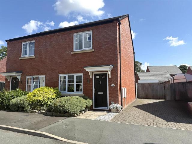 2 bedroom semi detached house for sale