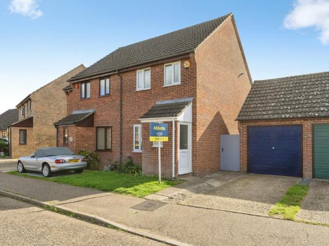 2 bedroom semi detached house for sale