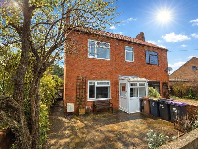 2 bedroom semi detached house for sale