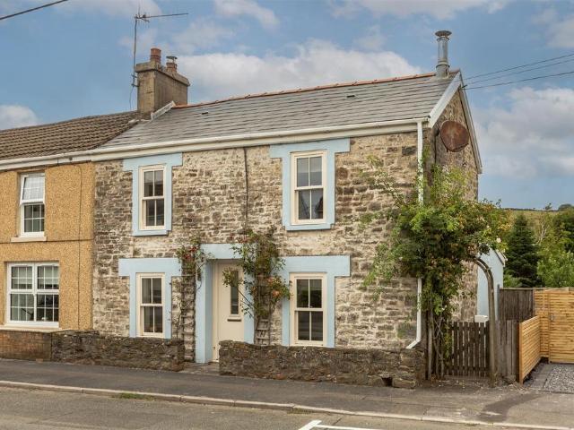 2 bedroom semi detached house for sale