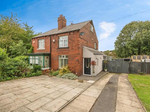 2 bedroom semi detached house for sale