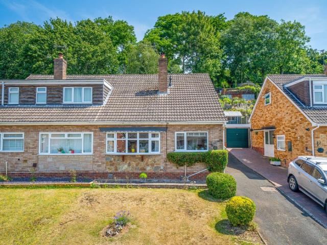 2 bedroom semi detached house for sale