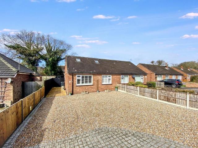 2 bedroom semi detached house for sale