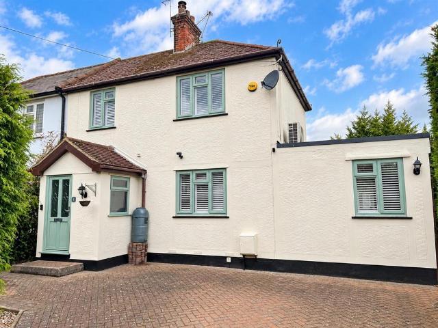 2 bedroom semi detached house for sale