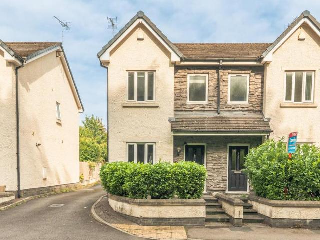 2 bedroom semi detached house for sale