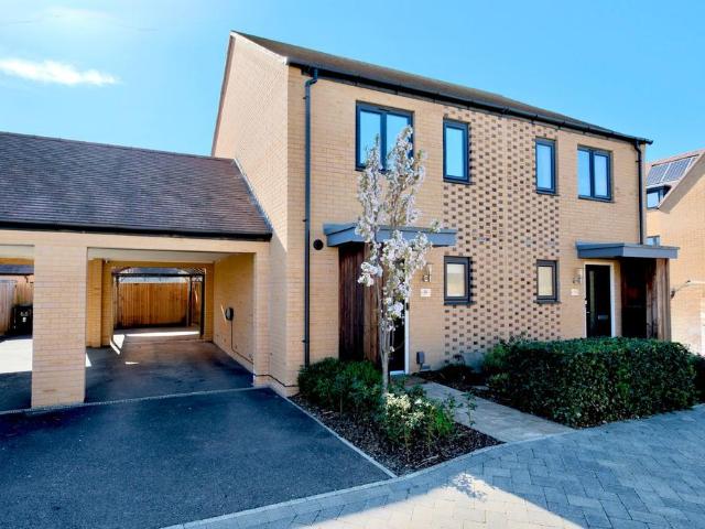 2 bedroom semi detached house for sale