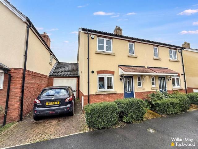 2 bedroom semi detached house for sale