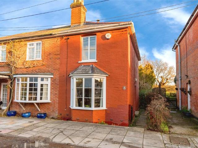 2 bedroom semi detached house for sale