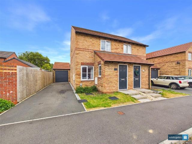 2 bedroom semi detached house for sale