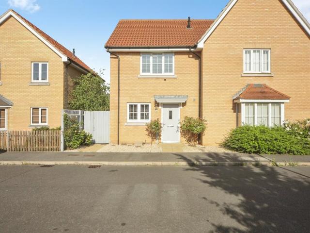 2 bedroom semi detached house for sale
