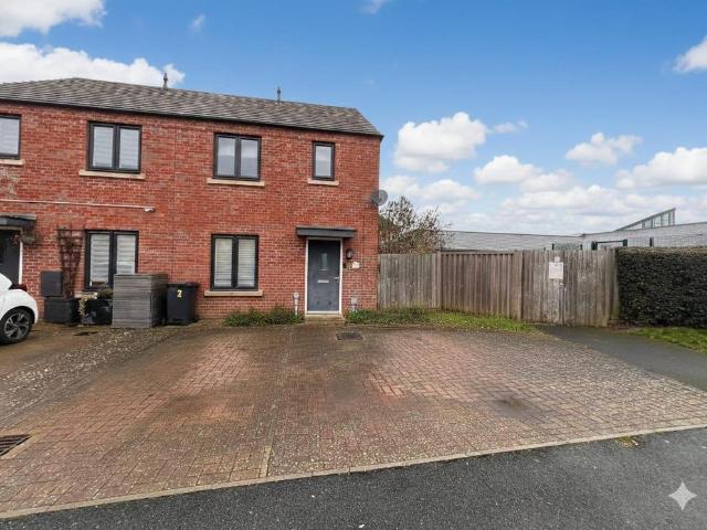2 bedroom semi detached house for sale