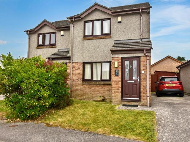 2 bedroom semi detached house for sale