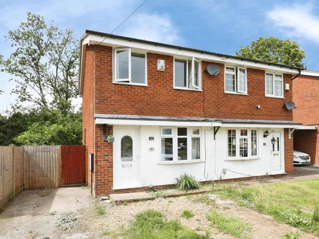 2 bedroom semi detached house for sale