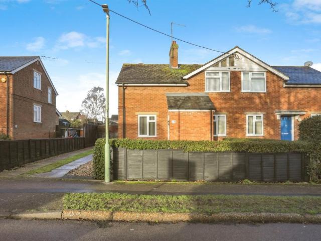 2 bedroom semi detached house for sale