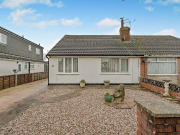 2 bedroom semi detached house for sale