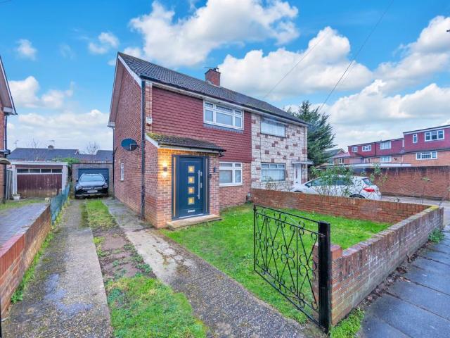 2 bedroom semi detached house for sale