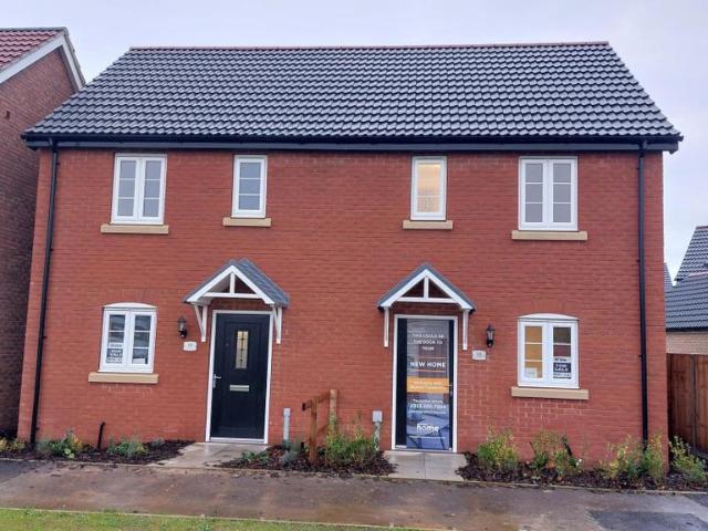 2 bedroom semi detached house for sale