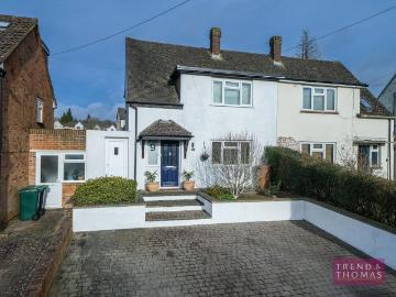 2 bedroom semi detached house for sale