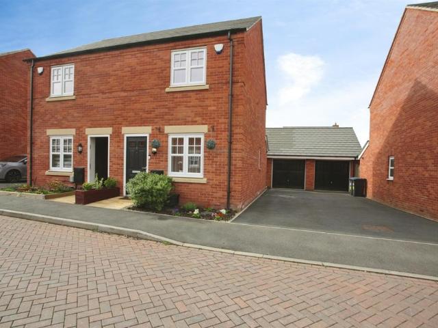 2 bedroom semi detached house for sale