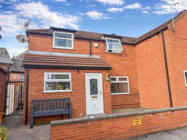 2 bedroom semi detached house for sale