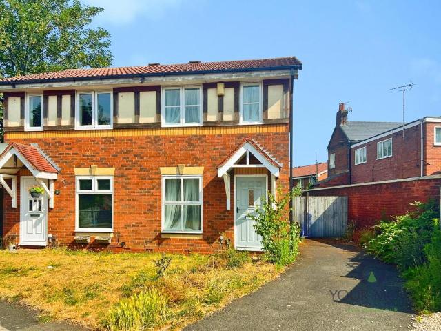 2 bedroom semi detached house for sale