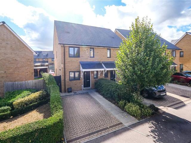 2 bedroom semi detached house for sale