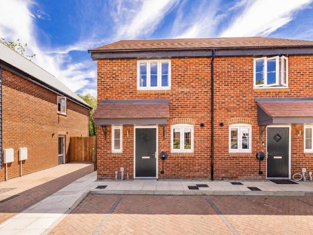 2 bedroom semi detached house for sale