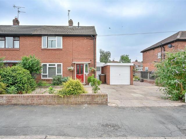 2 bedroom semi detached house for sale