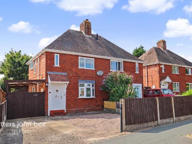 2 bedroom semi detached house for sale