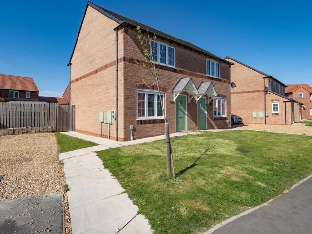 2 bedroom semi detached house for sale