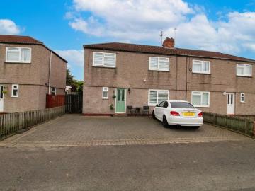 2 bedroom semi detached house for sale
