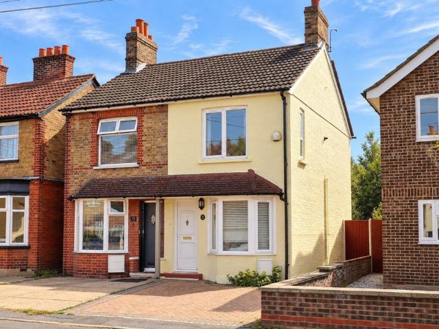 2 bedroom semi detached house for sale