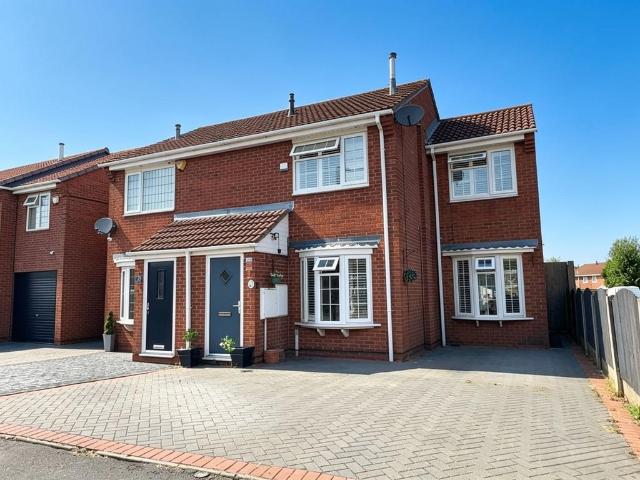 2 bedroom semi detached house for sale