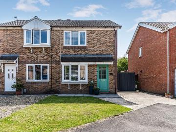 2 bedroom semi detached house for sale