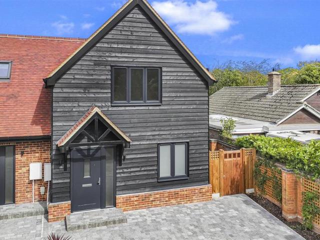 2 bedroom semi detached house for sale