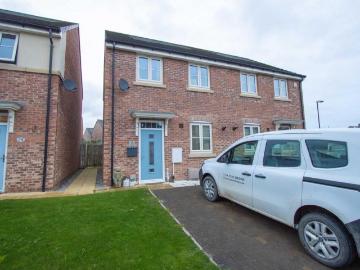 2 bedroom semi detached house for sale