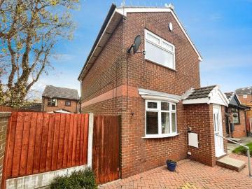 House for sale in Moses Gate - Garden, Fireplace