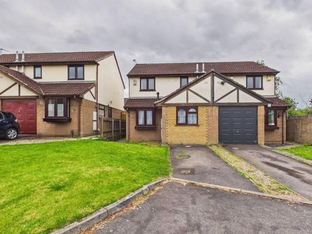 2 bedroom semi detached house for sale